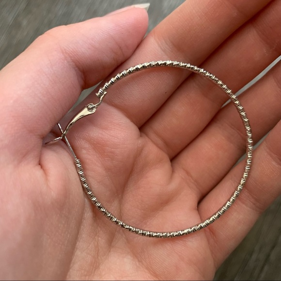 Large Silver Hoop Earrings NWOT - Picture 6 of 7